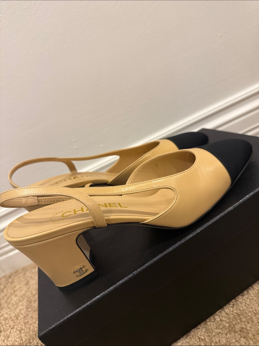 Chanel Classic Two-Tone Slingback Pumps Beige & Black Cap Toe Size 37 Worn Once - Picture 2 of 14